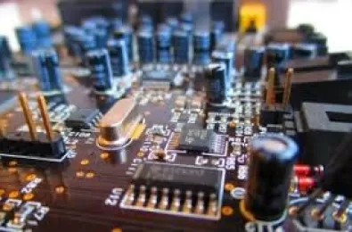 In Mạch Rogers Cao Tần Là Gì? Bảng Mạch Rogers Giá Bao Nhiêu? Giải Thích Chi Tiết Cho Kỹ Sư & Doanh Nghiệp Điện Tử